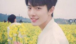 圈内八卦爆料肖战穿搭,时尚达人演绎潮流新风尚